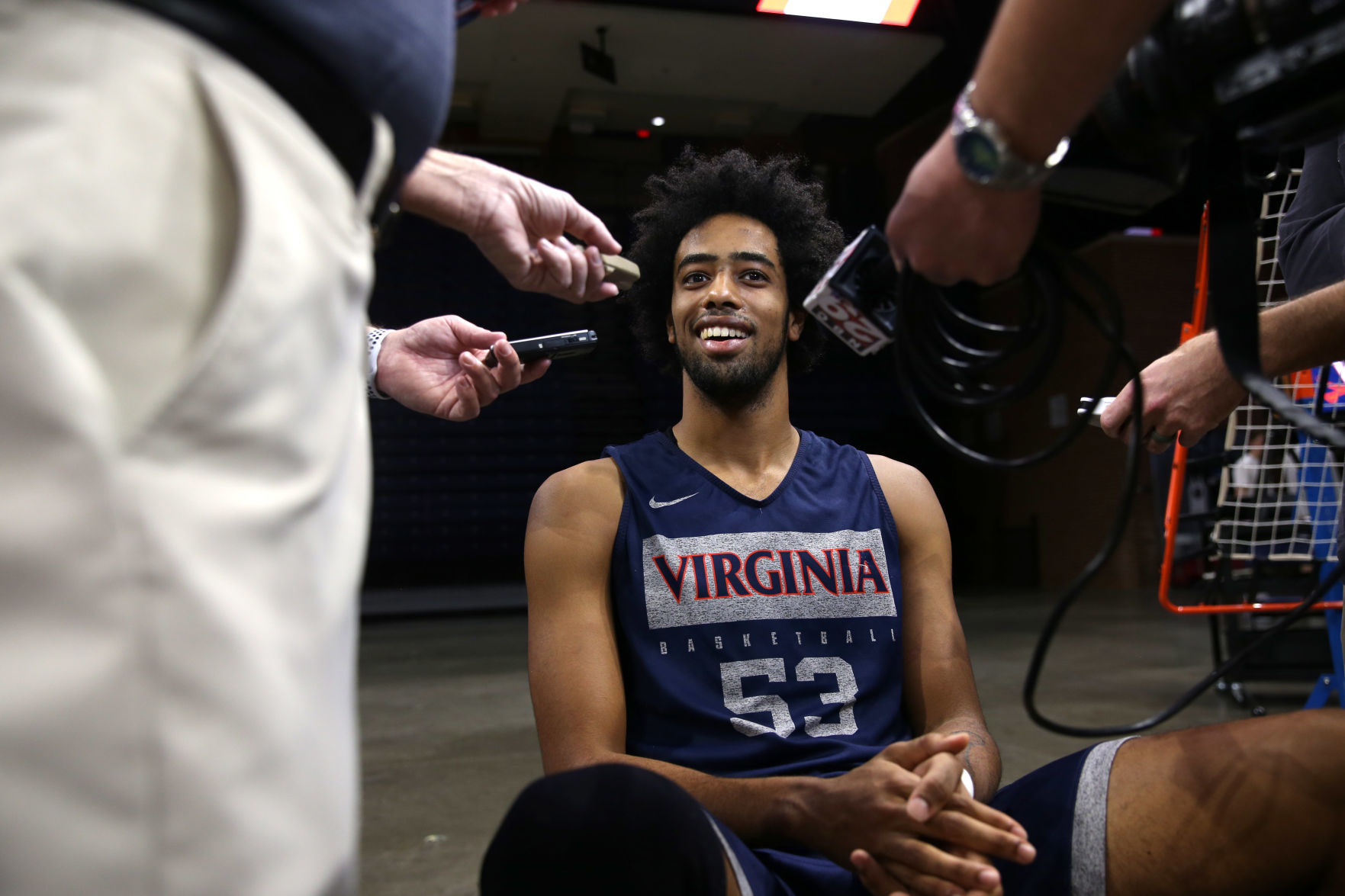 20191030_cdp_sports_uvamediaday37.JPG